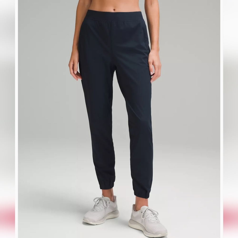 Lululemon Joggers Size L